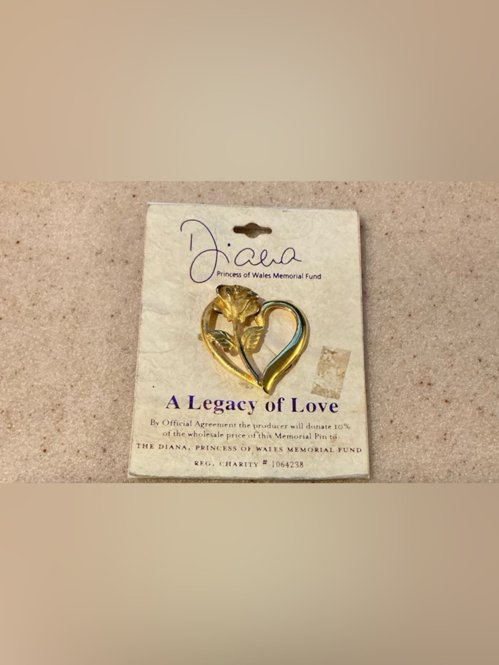 Diana Princess of Wales Memorial Heart Pin - Gold Tone